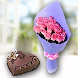 Pink Roses With Chocolate Cake