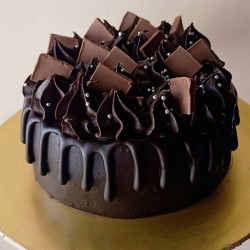 Half Kg Pure Chocolate Cake