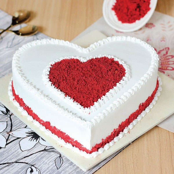 1 Kg Heart  Shape Red Velvet Cake